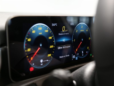 Mercedes-Benz Classe A 180 d sport auto - 14