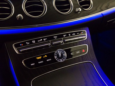 Mercedes-Benz Classe E sw 300 de eq-power premium auto - 15