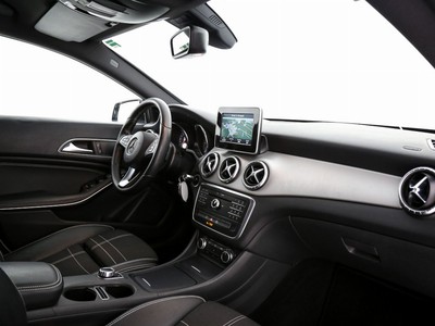 Mercedes-Benz CLA shooting brake 200 d sport night auto - 12