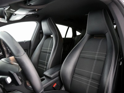 Mercedes-Benz CLA shooting brake 200 d sport night auto - 14