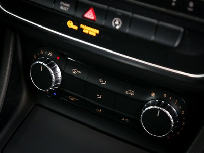 Mercedes-Benz CLA shooting brake 200 d sport night auto - 19