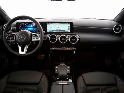 Mercedes-Benz Classe A 180 d sport auto - 9