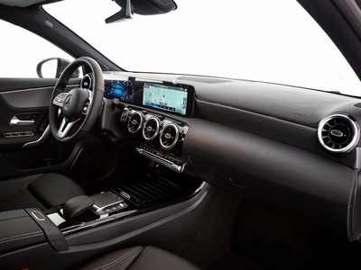 Mercedes-Benz Classe A 180 d sport auto - 11