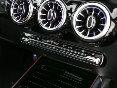 Mercedes-Benz EQA 250 premium plus - 17