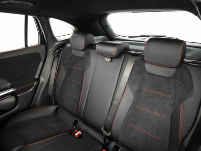 AMG GLA 35 amg 4matic auto - 13