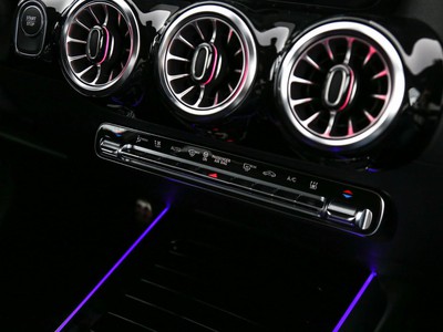 Mercedes-Benz EQA 250 premium - 17