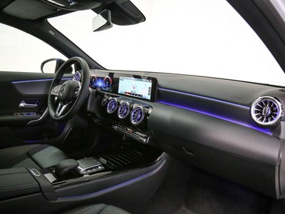 Mercedes-Benz Classe A 250 e phev (eq-power) sport auto - 9