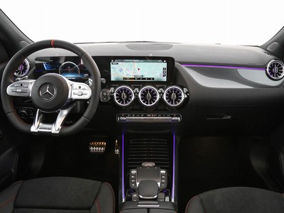 AMG GLA 35 amg 4matic auto - 9