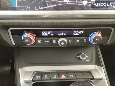 Audi Q3 sportback 35 2.0 tdi s line edition s-tronic - 16